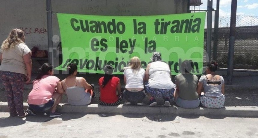 Olavarr&iacute;a: Huelga de hambre y manifestaci&oacute;n de familiares fuera de la Unidad 2