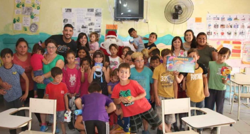 Pap&aacute; Noel visit&oacute; los Centros de Atenci&oacute;n Integral