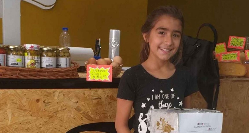 Fiambrer&iacute;a y Despensa Lo de Fer sorte&oacute; una canasta navide&ntilde;a entre sus clientes