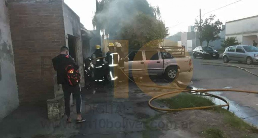 Este s&aacute;bado en horas de la ma&ntilde;ana muy temprano, se registr&oacute; en principio de incendio en una camioneta