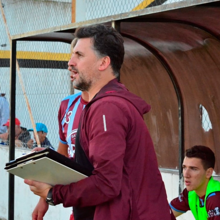 Balonpié consiguió un punto valioso que lo dejó puntero del grupo y con posibilidad de clasificar a la siguiente ronda 