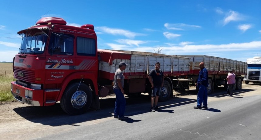 Un camionero se descompensó en ruta 65, posteriormente falleció en el hospital Capredoni