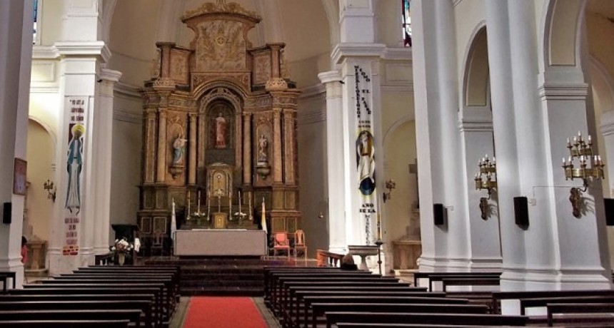 La Parroquia San Carlos Borromeo informa los horarios especiales de las celebraciones de Nochebuena y Navidad