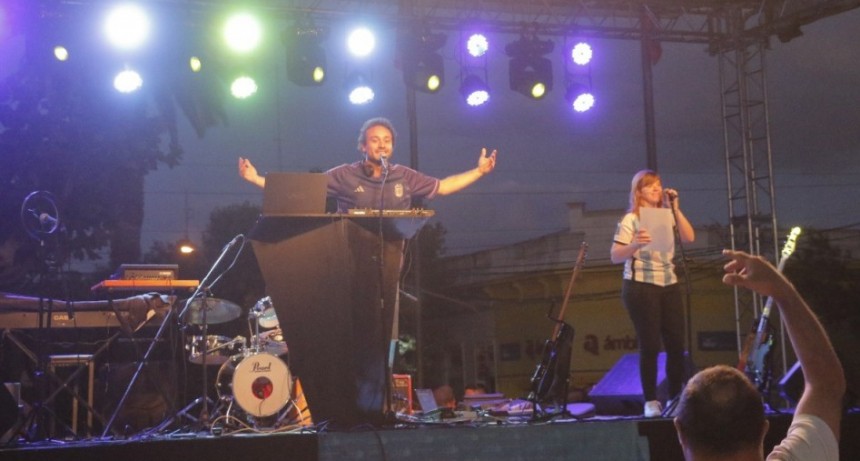 Bolívar celebró el título mundial con Cultura Activa Fiesta