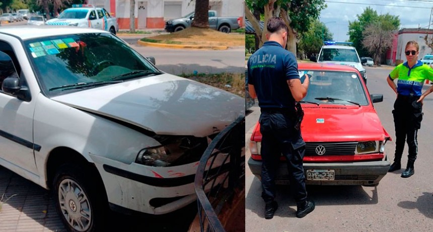 Impacto entre dos autos en la intersección de avenida Alsina con calle Rivadavia, no hubo personas heridas