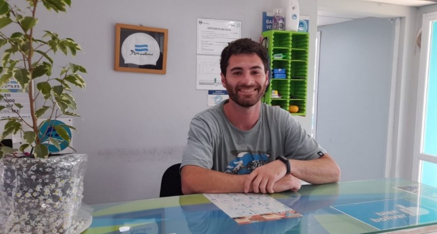 En FM 10 visitamos a Manuel Ducasse, coordinador del Natatorio Municipal, y hablamos de la Colonia de Vacaciones y el Parque Acuático