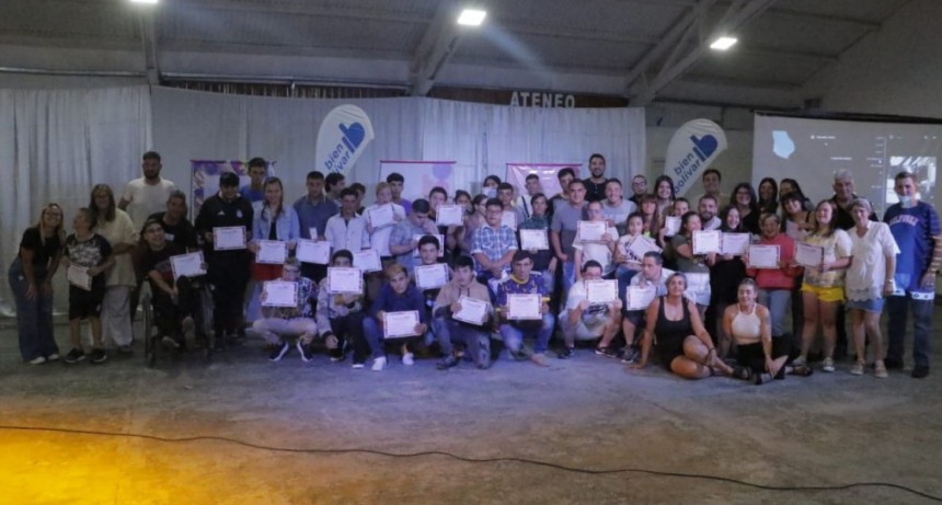 La Dirección de Paradeportes entregó los Premios Destacados 2022