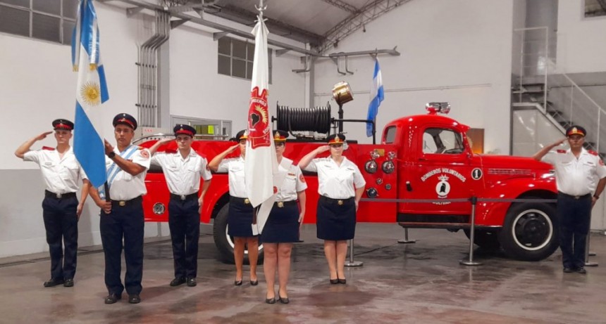 Se entregaron ascensos y distinciones a Bomberos Voluntarios