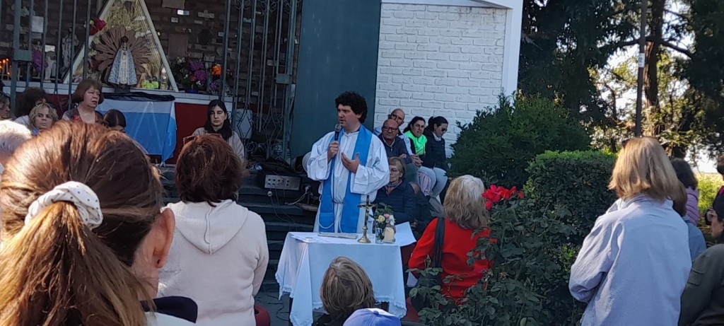 Peregrinación al Monte de los Recuerdos Virgen de Lujan: Numerosa concurrencia con un clima absolutamente adecuado para caminar y bicicletear