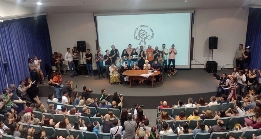 Abuelas de Plaza de Mayo anunció la recuperación del nieto 138, y es hijo de una mujer de la ciudad de Azul